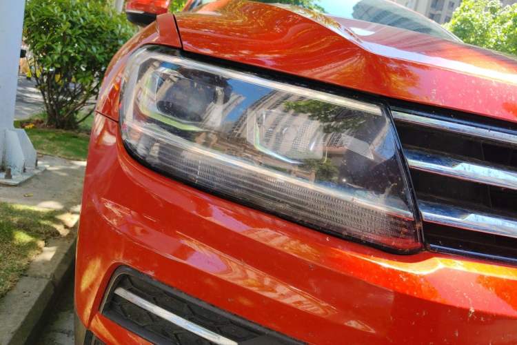 Used Volkswagen Tiguan L 2017 330TSI Automatic Two-Wheel Drive Comfort Edition Right Front Headlight