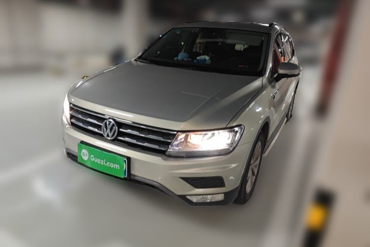 Used Volkswagen Tiguan L 2017 330TSI Automatic Two-Wheel Drive Luxury Edition Guazi used car, China used car export, Used car for sale, Used cars, Cheapest cars for sale