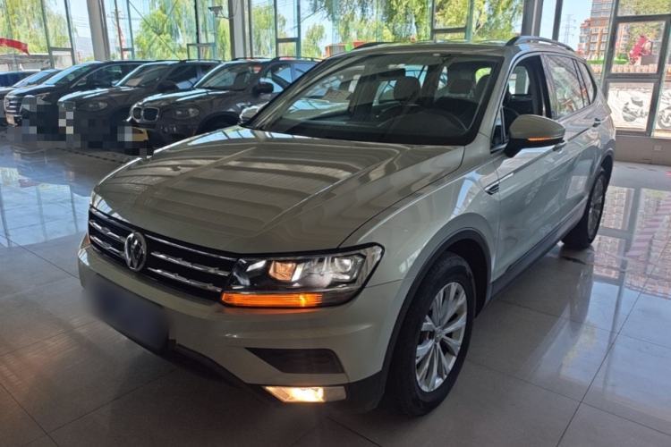 Used Volkswagen Tiguan L 2017 330TSI Automatic Two-Wheel Drive Luxury Edition Guazi used car, China used car export, Used car for sale, Used Volkswagen cars, Cheapest cars for sale