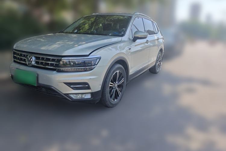 Used Volkswagen Tiguan L 2017 330TSI Automatic Two-Wheel Drive Flagship Edition Guazi used car, China used car export, Used car for sale, Used  cars, Cheapest cars for sale