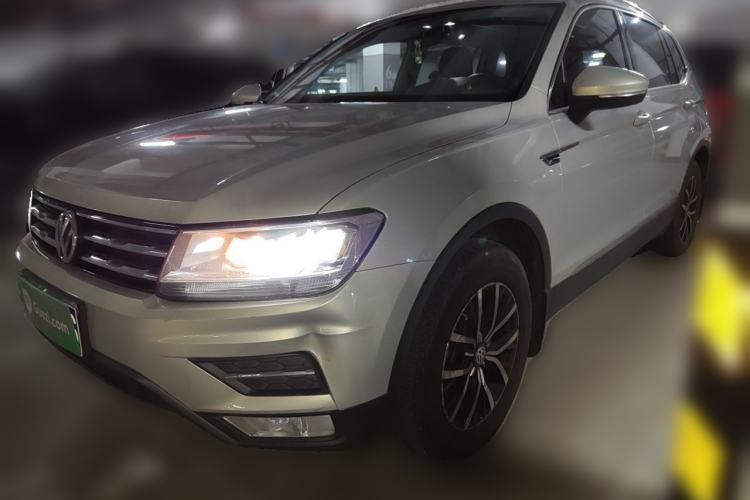 Used Volkswagen Tiguan L 2017 330TSI Automatic Two-Wheel Drive Luxury Edition Guazi used car, China used car export, Used car for sale, Used cars, Cheapest cars for sale