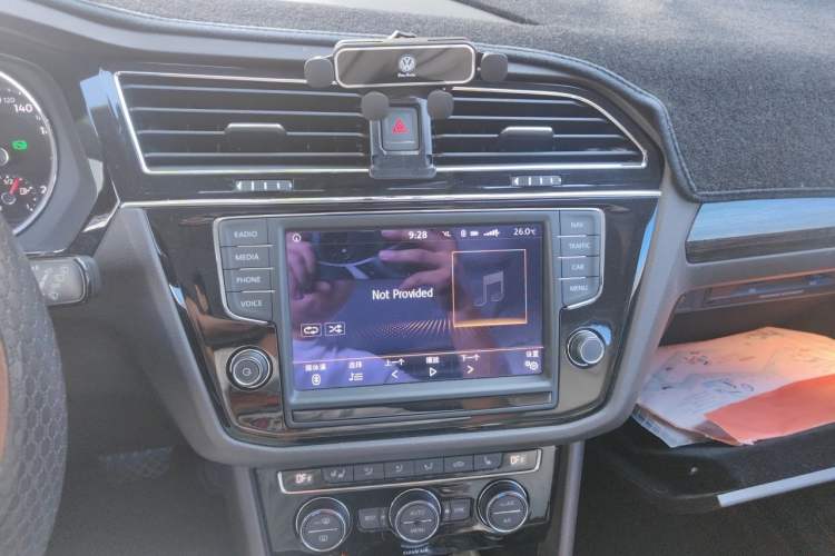 Used Volkswagen Tiguan L 2017 330TSI Automatic Two-Wheel Drive Flagship Edition Audio And AC Panel