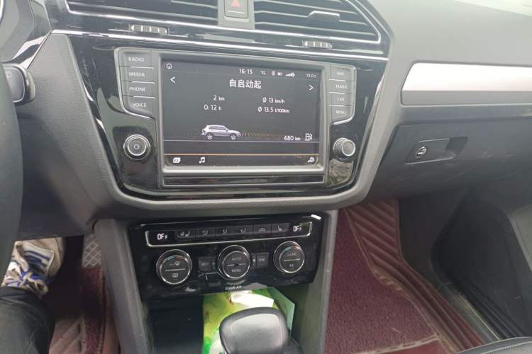 Used Volkswagen Tiguan L 2017 330TSI Automatic Two-Wheel Drive Flagship Edition Audio And AC Panel