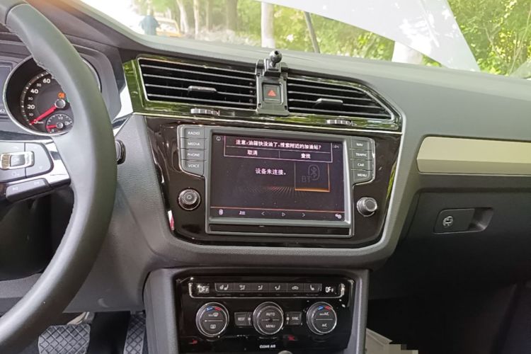 Used Volkswagen Tiguan L 2017 330TSI Automatic Two-Wheel Drive Luxury Edition Audio And AC Panel