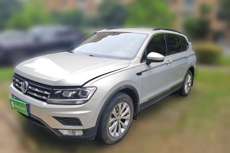 Used Volkswagen Tiguan L 2017 330TSI Automatic Two-Wheel Drive Luxury Edition Guazi used car, China used car export, Used car for sale, Used  cars, Cheapest cars for sale