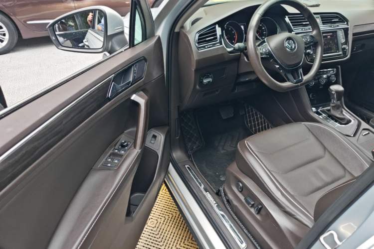 Used Volkswagen Tiguan L 2017 330TSI Automatic Two-Wheel Drive Flagship Edition Driver Seat