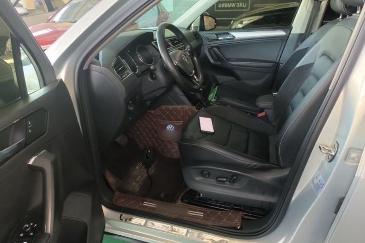 Used Volkswagen Tiguan L 2017 330TSI Automatic Two-Wheel Drive Comfort Edition Driver Seat