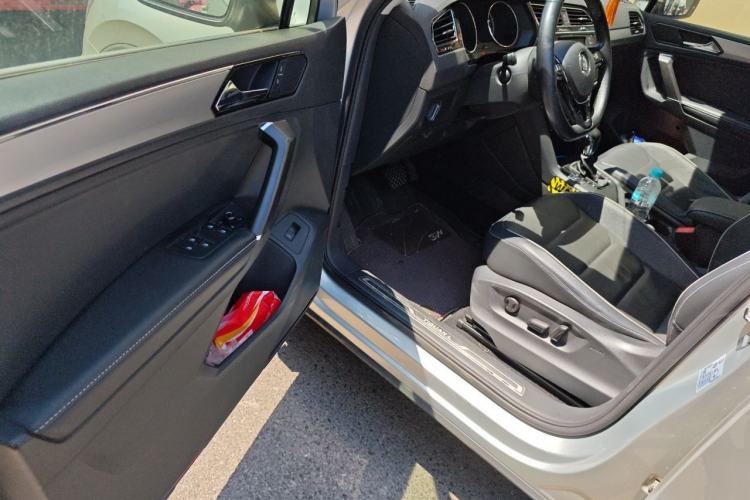 Used Volkswagen Tiguan L 2017 330TSI Automatic Two-Wheel Drive Flagship Edition Driver Seat