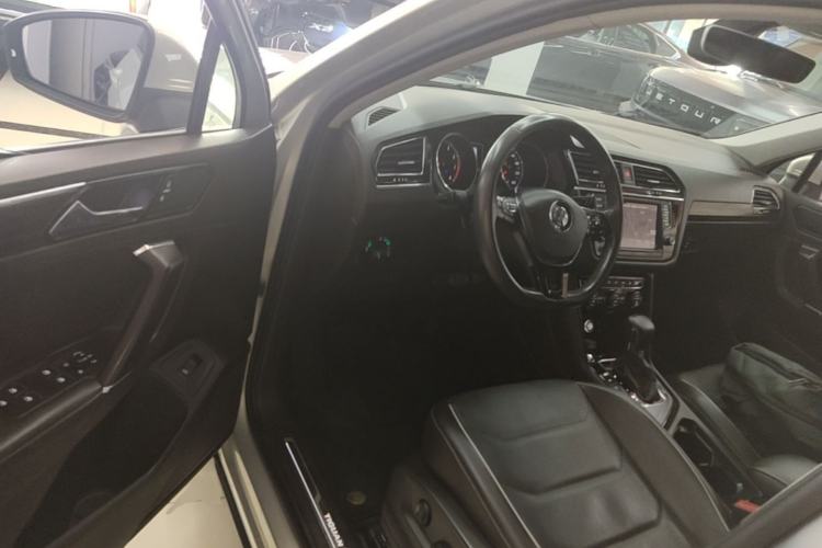 Used Volkswagen Tiguan L 2017 330TSI Automatic Two-Wheel Drive Flagship Edition Driver Seat
