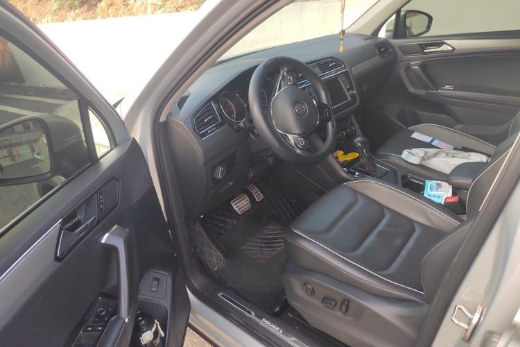 Used Volkswagen Tiguan L 2017 330TSI Automatic Two-Wheel Drive Flagship Edition Driver Seat