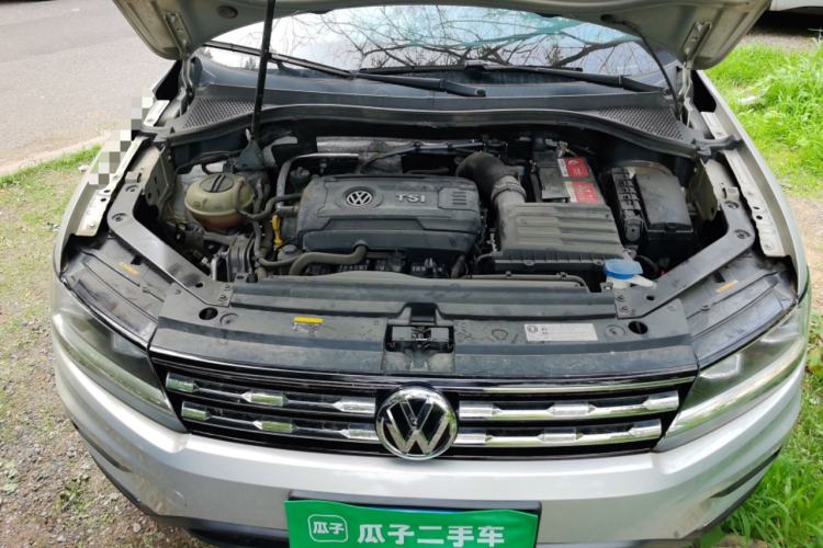 Used Volkswagen Tiguan L 2017 330TSI Automatic Two-Wheel Drive Luxury Edition Engine Bay