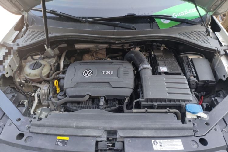 Used Volkswagen Tiguan L 2017 380TSI Automatic All-Wheel-Drive Flagship Edition Engine Bay