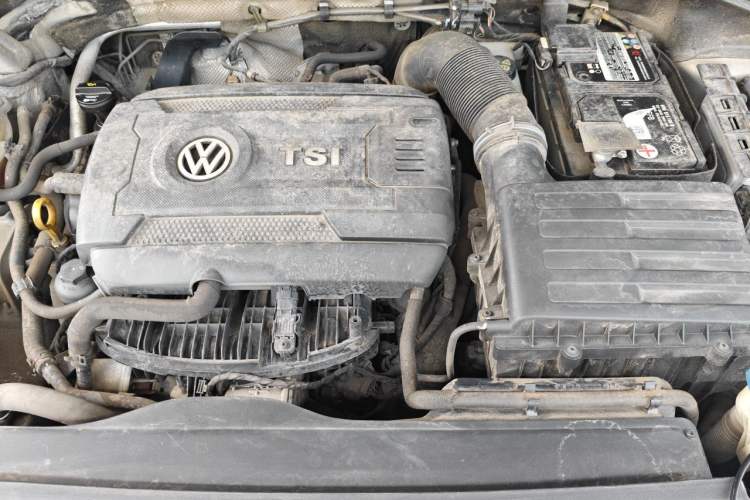 Used Volkswagen Tiguan L 2017 330TSI Automatic Two-Wheel Drive Comfort Edition Engine Bay