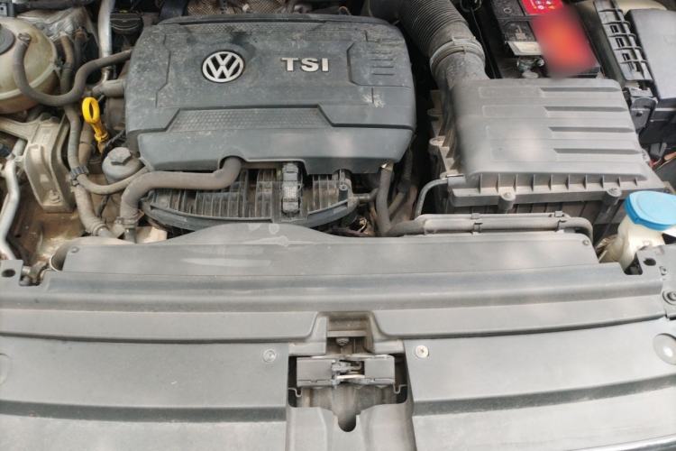 Used Volkswagen Tiguan L 2017 330TSI Automatic Two-Wheel Drive Luxury Edition Engine Bay