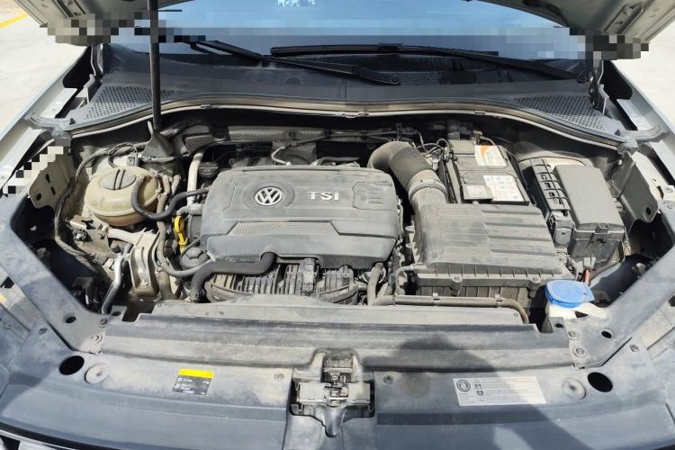 Used Volkswagen Tiguan L 2017 330TSI Automatic Two-Wheel Drive Luxury Edition Engine Bay