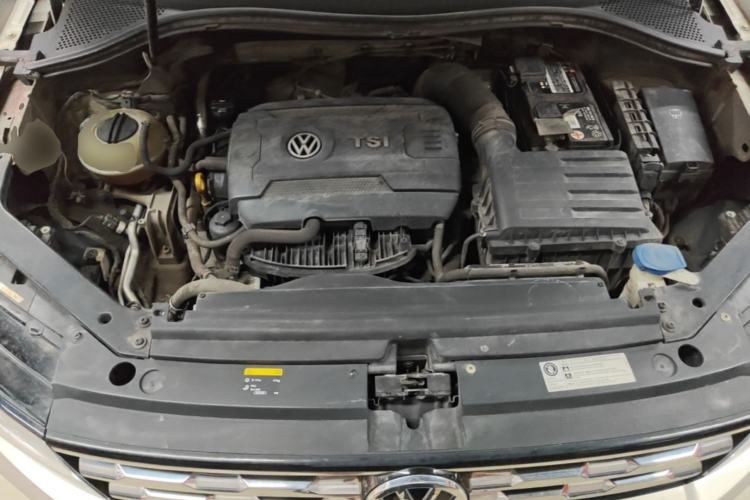 Used Volkswagen Tiguan L 2017 330TSI Automatic Two-Wheel Drive Comfort Edition Engine Bay
