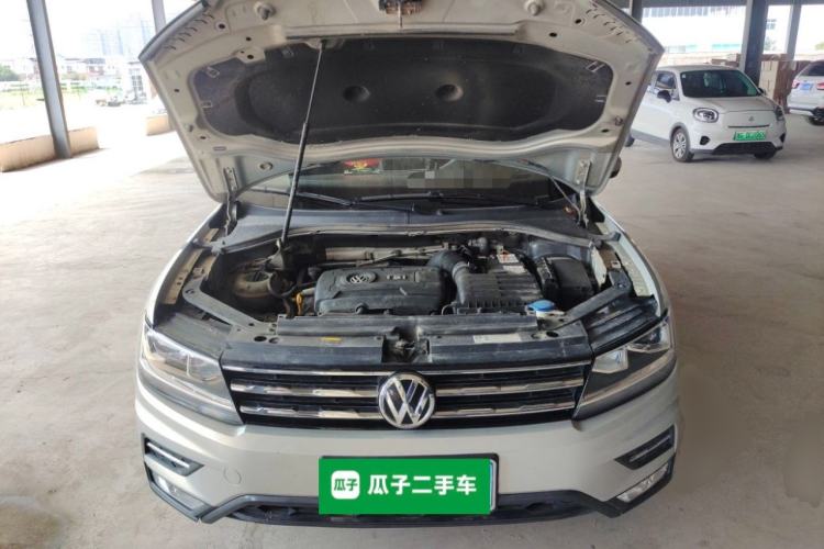 Used Volkswagen Tiguan L 2017 330TSI Automatic Two-Wheel Drive Luxury Edition Engine Bay