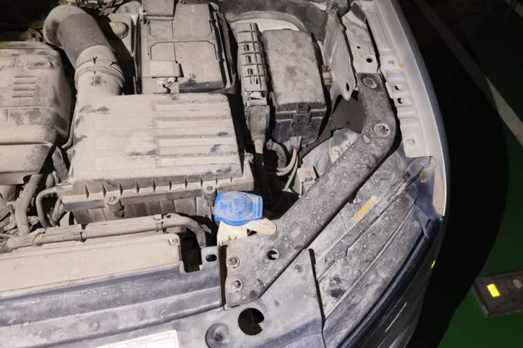 Used Volkswagen Tiguan L 2017 330TSI Automatic Two-Wheel Drive Comfort Edition Engine Bay Left