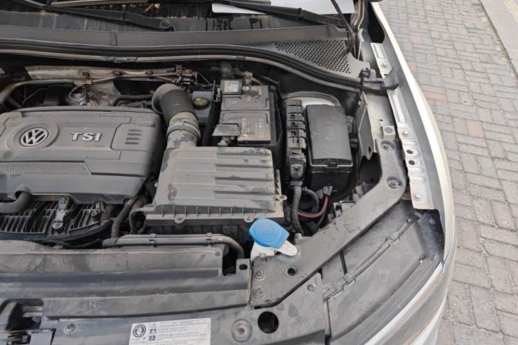 Used Volkswagen Tiguan L 2017 330TSI Automatic Two-Wheel Drive Flagship Edition Engine Bay Left