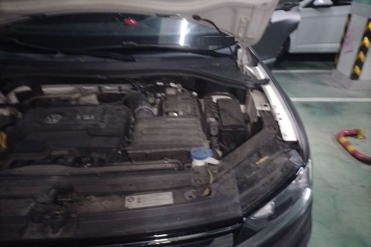 Used Volkswagen Tiguan L 2017 330TSI Automatic Two-Wheel Drive Comfort Edition Engine Bay Left