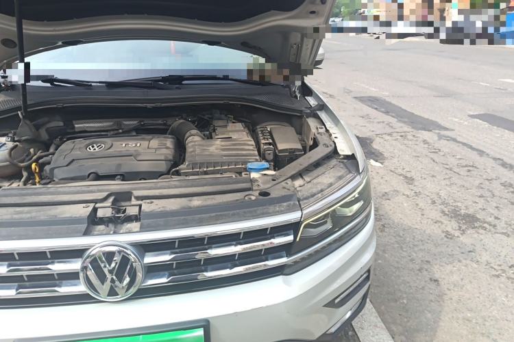 Used Volkswagen Tiguan L 2017 330TSI Automatic Two-Wheel Drive Flagship Edition Engine Bay Left