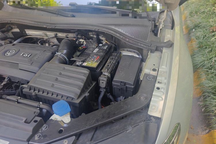 Used Volkswagen Tiguan L 2017 330TSI Automatic Two-Wheel Drive Flagship Edition Engine Bay Left