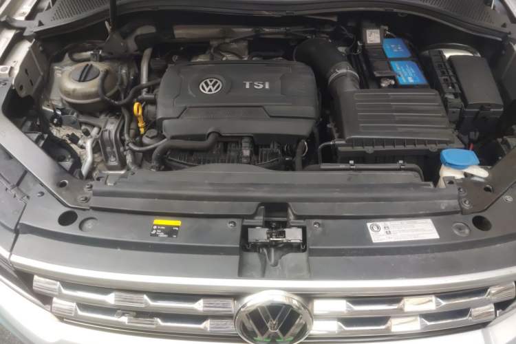 Used Volkswagen Tiguan L 2017 330TSI Automatic Two-Wheel Drive Flagship Edition Engine Bay