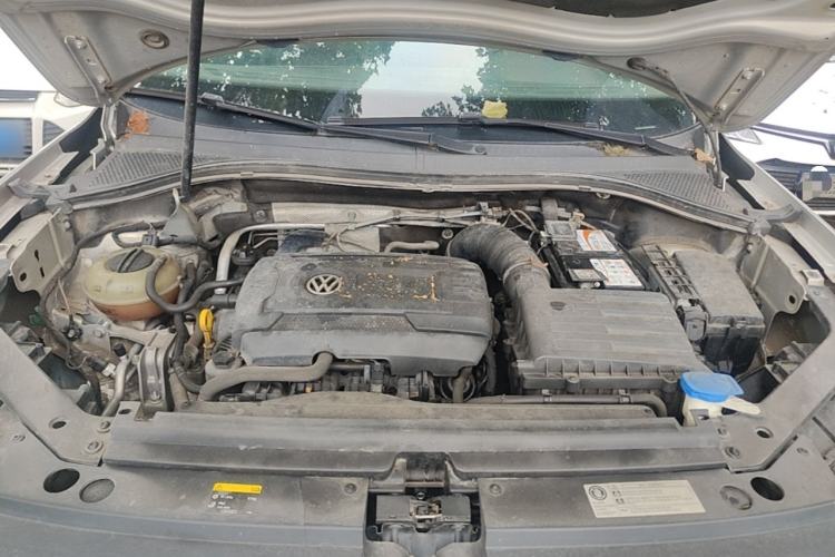 Used Volkswagen Tiguan L 2017 380TSI Automatic All-Wheel-Drive Luxury Edition Engine Bay