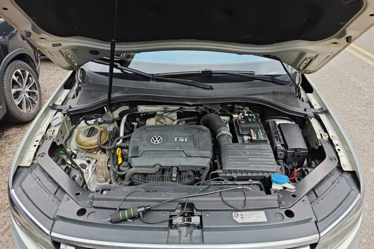 Used Volkswagen Tiguan L 2017 330TSI Automatic Two-Wheel Drive Flagship Edition Engine Bay