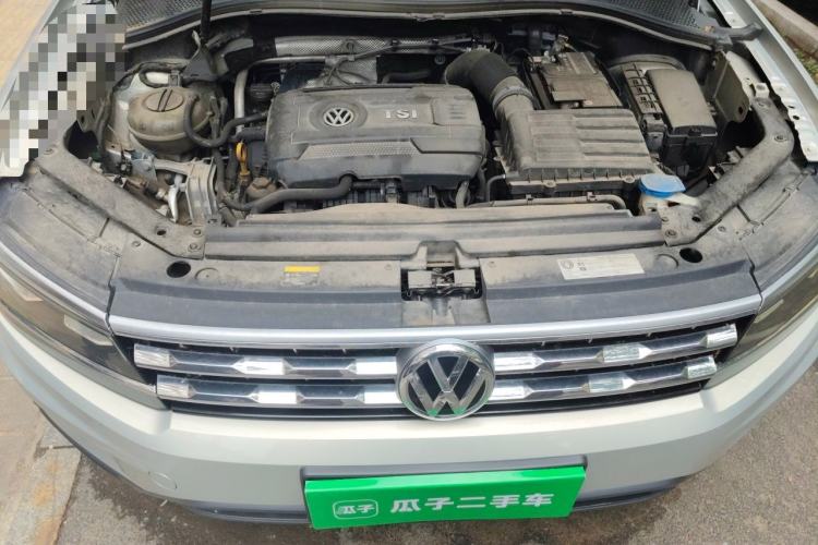 Used Volkswagen Tiguan L 2017 380TSI Automatic All-Wheel-Drive Luxury Edition Engine Bay