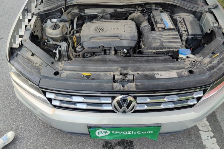 Used Volkswagen Tiguan L 2017 330TSI Automatic Two-Wheel Drive Luxury Edition Engine Bay