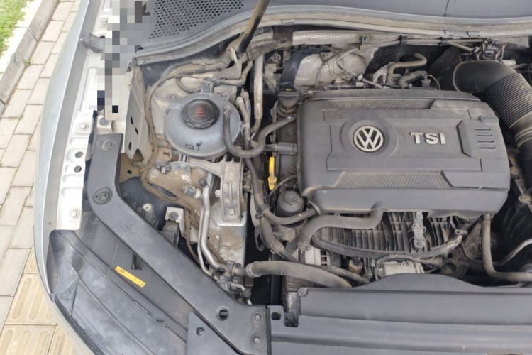 Used Volkswagen Tiguan L 2017 330TSI Automatic Two-Wheel Drive Luxury Edition Engine Bay Right