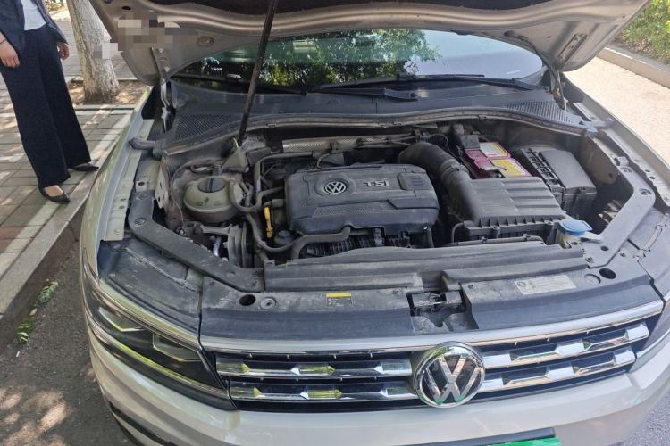 Used Volkswagen Tiguan L 2017 330TSI Automatic Two-Wheel Drive Flagship Edition Engine Bay Right