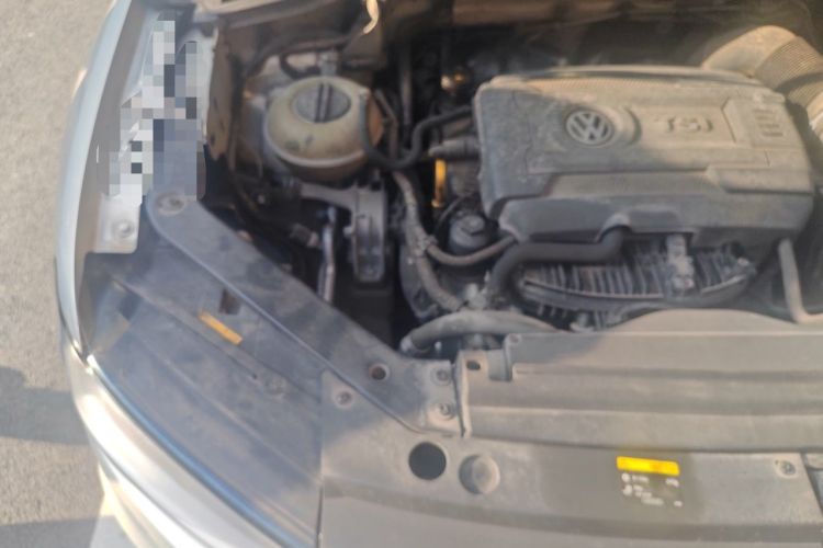 Used Volkswagen Tiguan L 2017 330TSI Automatic Two-Wheel Drive Luxury Edition Engine Bay Right