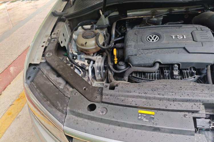 Used Volkswagen Tiguan L 2017 330TSI Automatic Two-Wheel Drive Flagship Edition Engine Bay Right