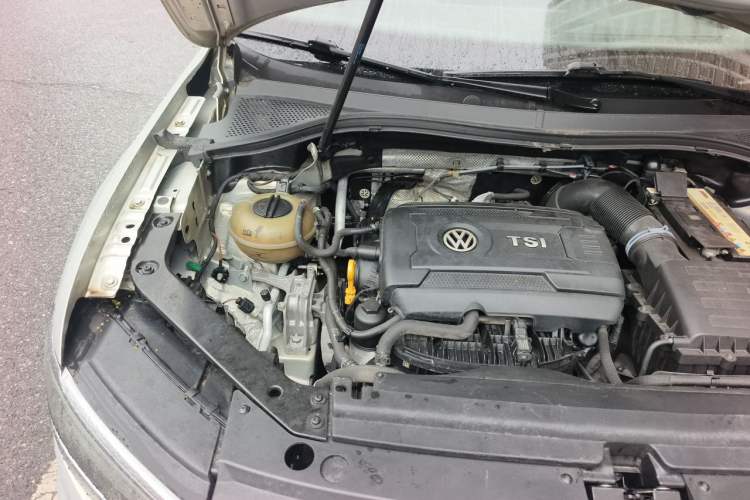 Used Volkswagen Tiguan L 2017 330TSI Automatic Two-Wheel Drive Flagship Edition Engine Bay Right