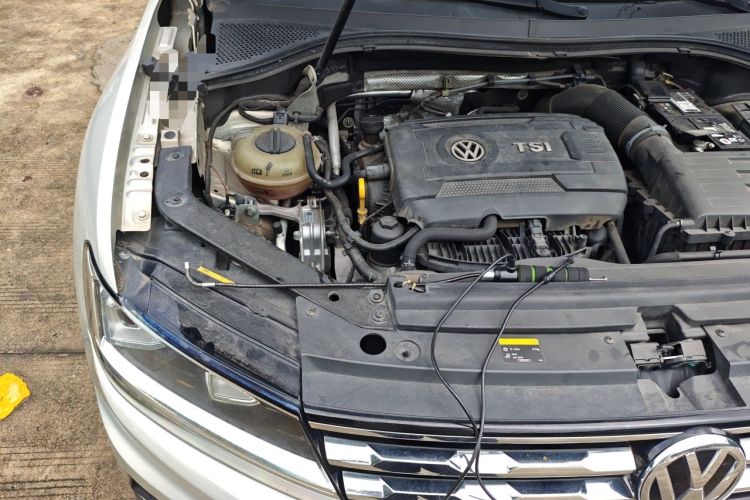 Used Volkswagen Tiguan L 2017 330TSI Automatic Two-Wheel Drive Luxury Edition Engine Bay Right
