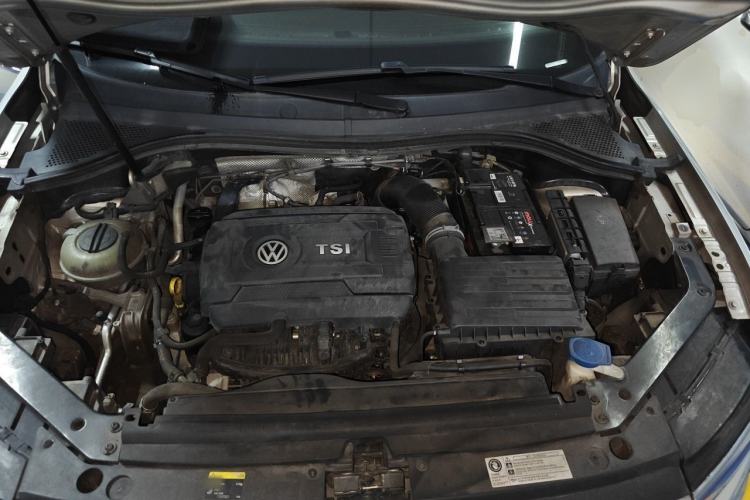 Used Volkswagen Tiguan L 2017 330TSI Automatic Two-Wheel Drive Flagship Edition Engine Bay