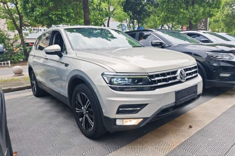Used Volkswagen Tiguan L 2017 330TSI Automatic Two-Wheel Drive Flagship Edition Exterior 1
