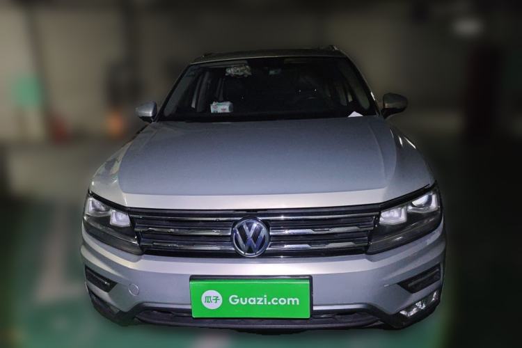 Used Volkswagen Tiguan L 2017 330TSI Automatic Two-Wheel Drive Luxury Edition Exterior 1