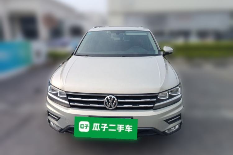 Used Volkswagen Tiguan L 2017 330TSI Automatic Two-Wheel Drive Luxury Edition Exterior 1