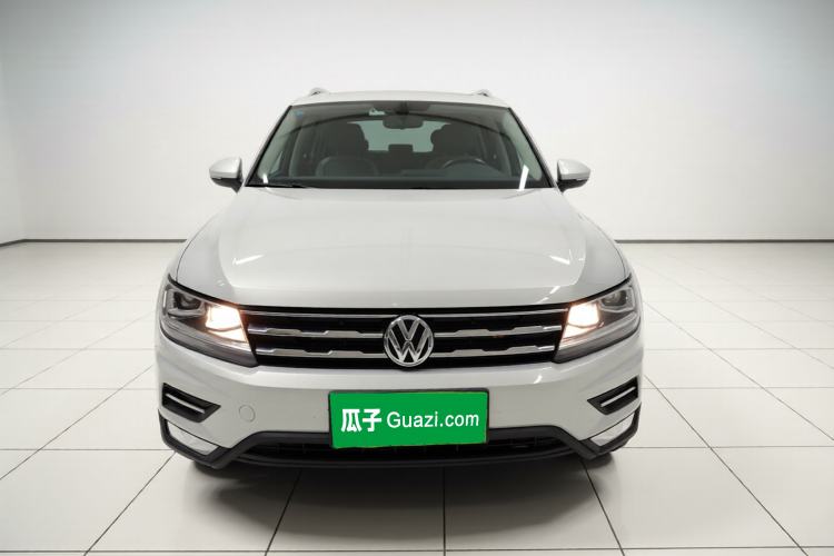 Used Volkswagen Tiguan L 2017 330TSI Automatic Two-Wheel Drive Luxury Edition Exterior 1