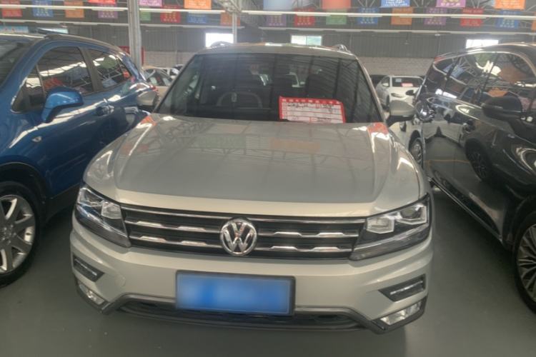 Used Volkswagen Tiguan L 2017 330TSI Automatic Two-Wheel Drive Comfort Edition Exterior 1