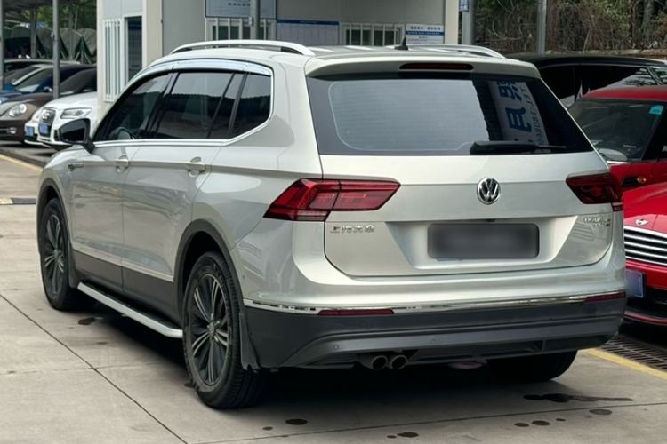 Used Volkswagen Tiguan L 2017 330TSI Automatic Two-Wheel Drive Flagship Edition Exterior 6