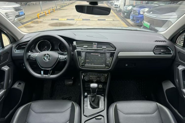 Used Volkswagen Tiguan L 2017 330TSI Automatic Two-Wheel Drive Flagship Edition Exterior 7