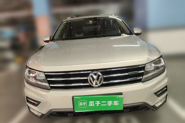 Used Volkswagen Tiguan L 2017 330TSI Automatic Two-Wheel Drive Luxury Edition Front