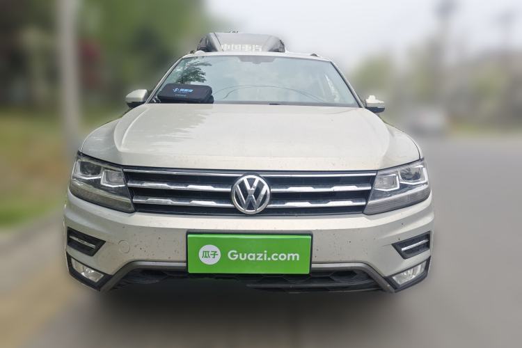Used Volkswagen Tiguan L 2017 330TSI Automatic Two-Wheel Drive Luxury Edition Front