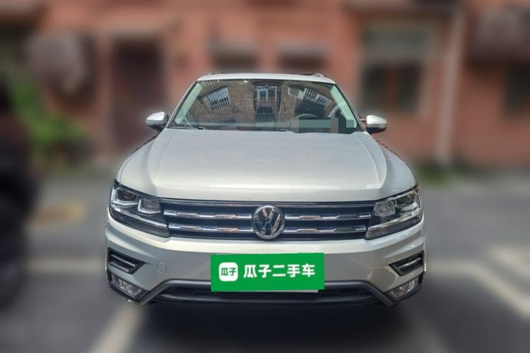 Used Volkswagen Tiguan L 2017 330TSI Automatic Two-Wheel Drive Luxury Edition Front