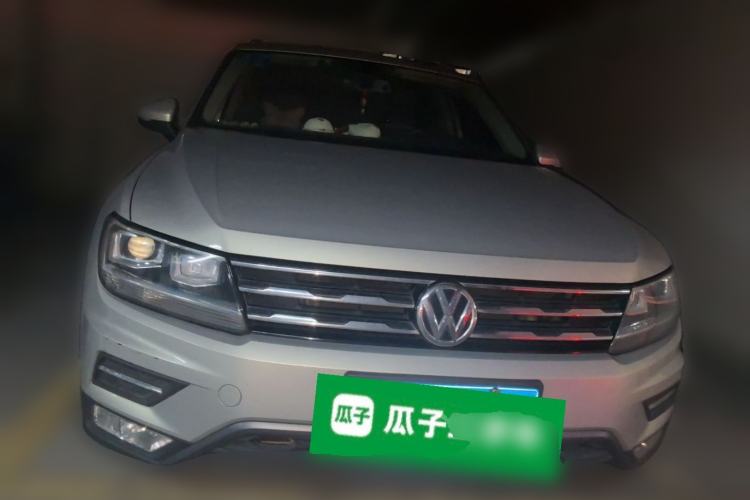 Used Volkswagen Tiguan L 2017 330TSI Automatic Two-Wheel Drive Luxury Edition Front