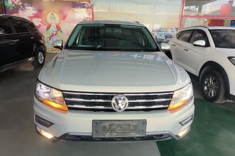 Used Volkswagen Tiguan L 2017 330TSI Automatic Two-Wheel Drive Comfort Edition Front
